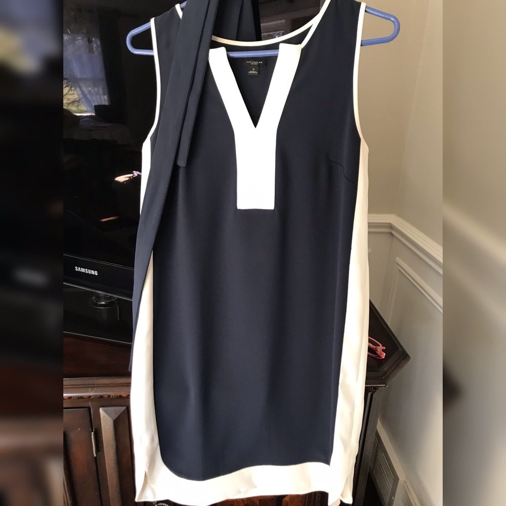 Ann Taylor Navy White Sheath Dress w/ belt